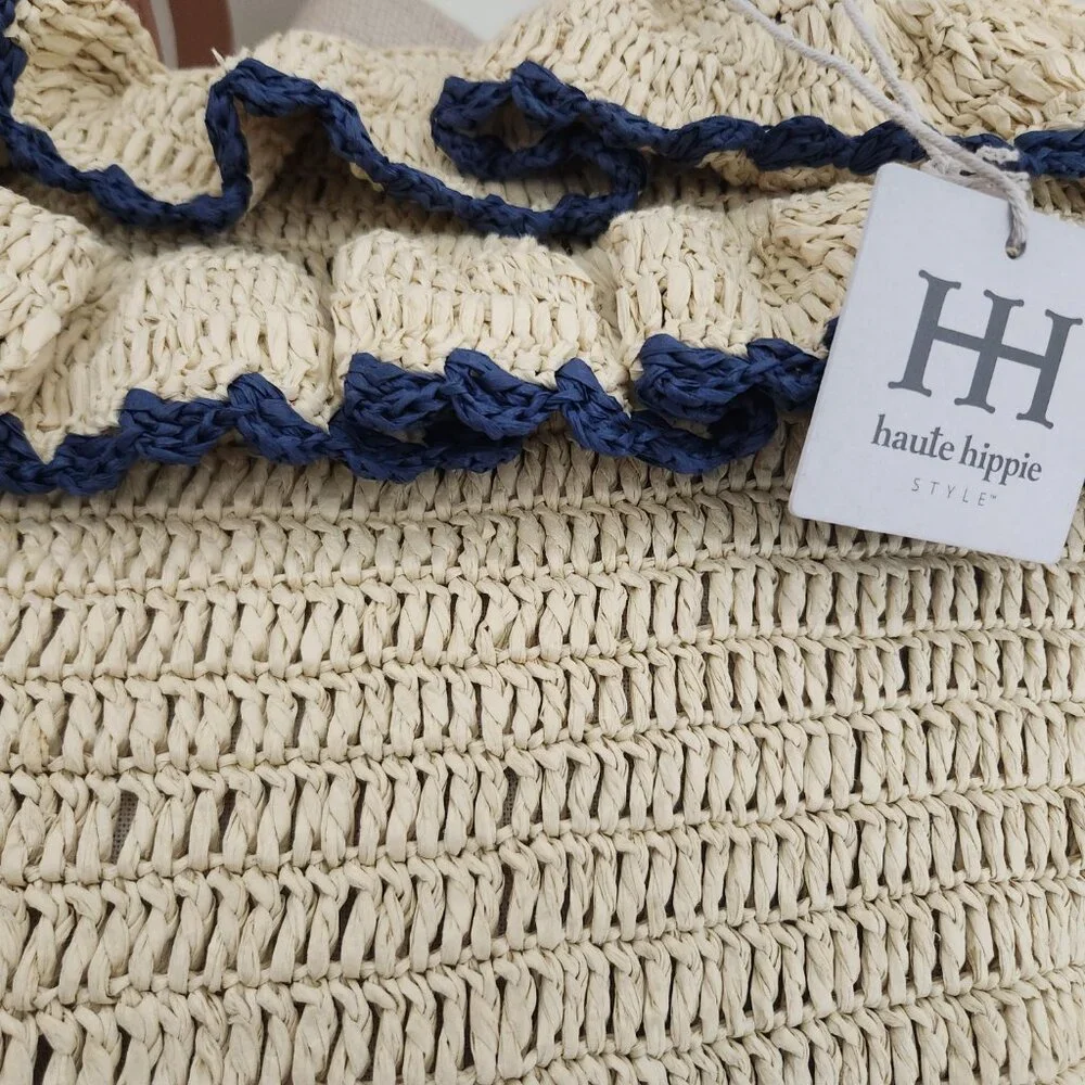 Woven ruffle beach bag! - Picture 6 of 6